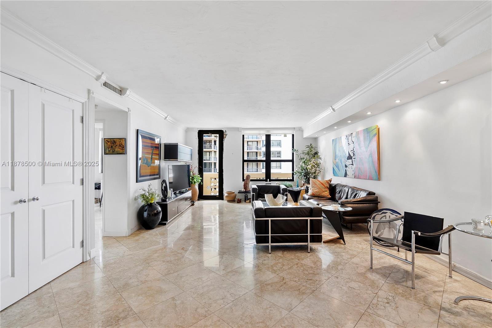 THE PLAZA OF BAL HARBOUR - Residential