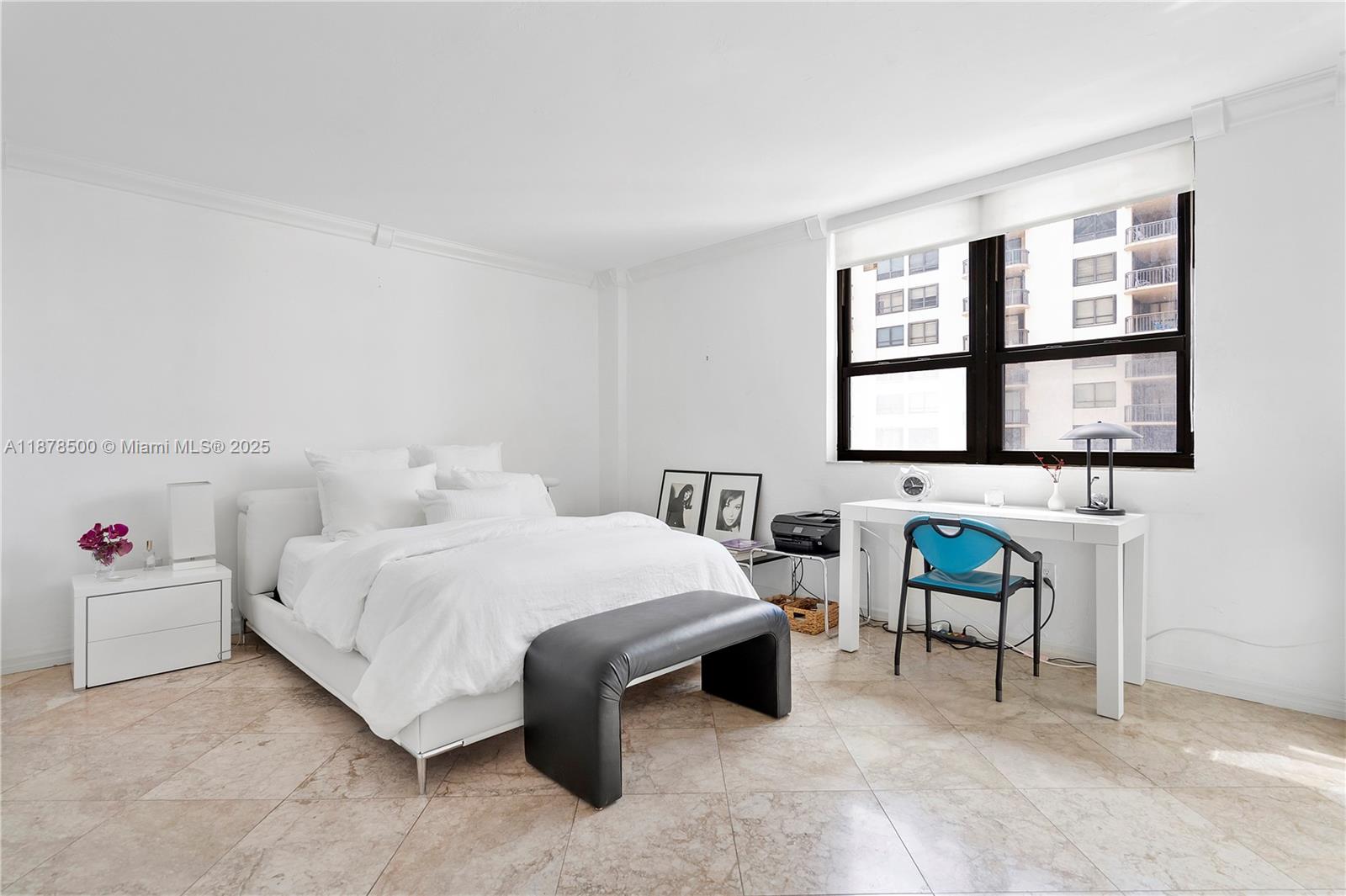 THE PLAZA OF BAL HARBOUR - Residential