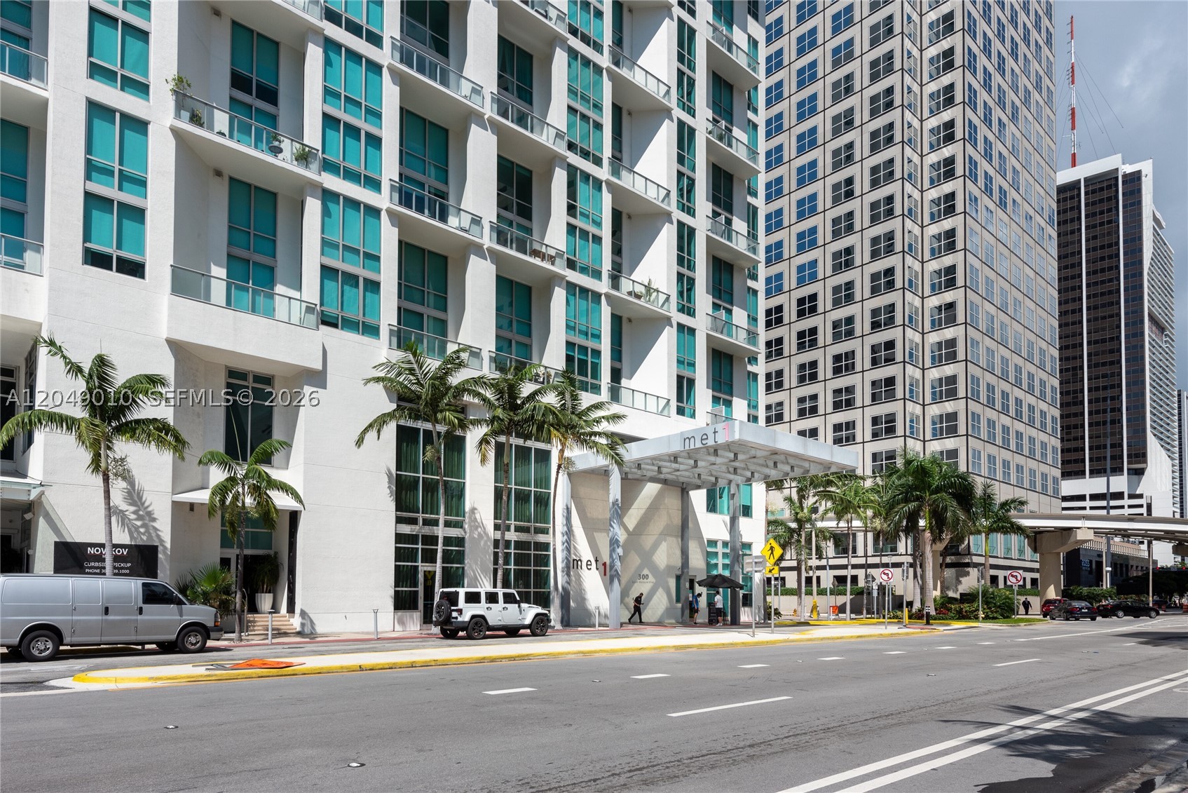 Photo 1 of 26 — 300 S Biscayne Blvd T-2814, Miami, FL 33131