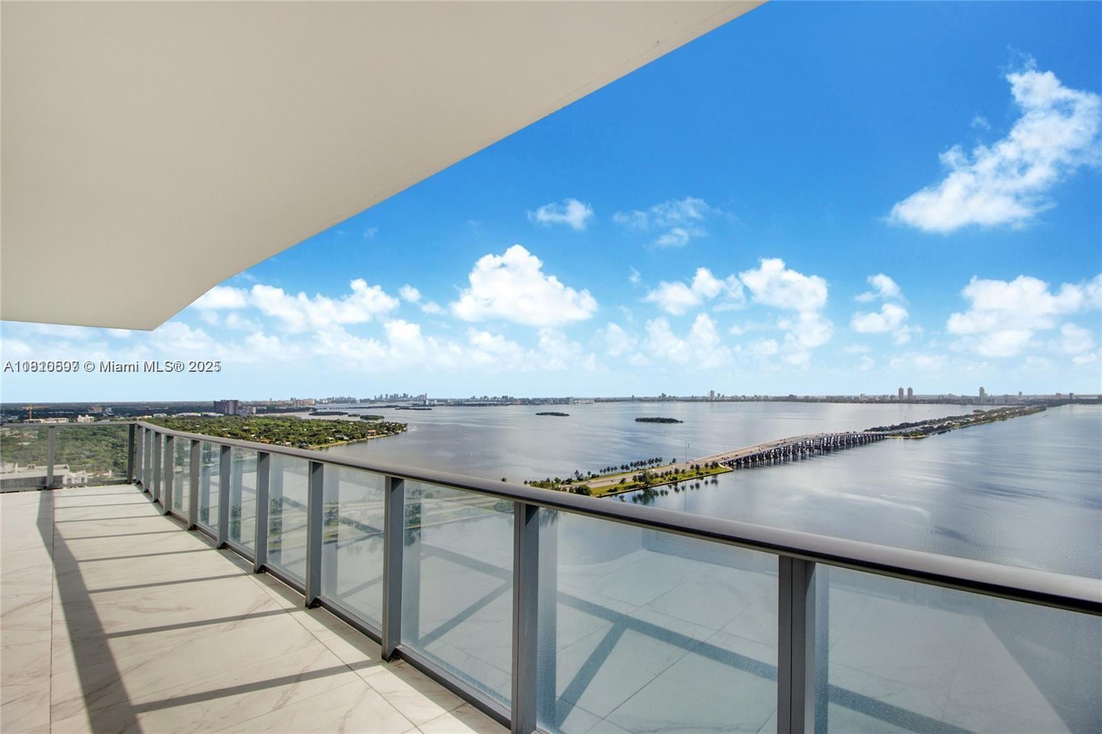 ONE PARAISO CONDO - Residential