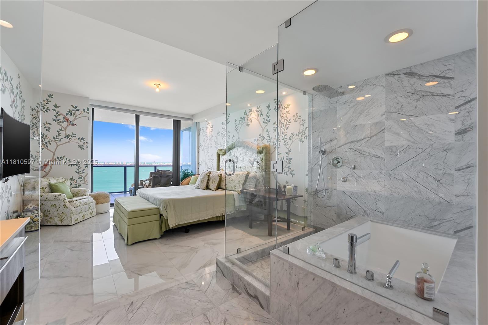 ONE PARAISO CONDO - Residential