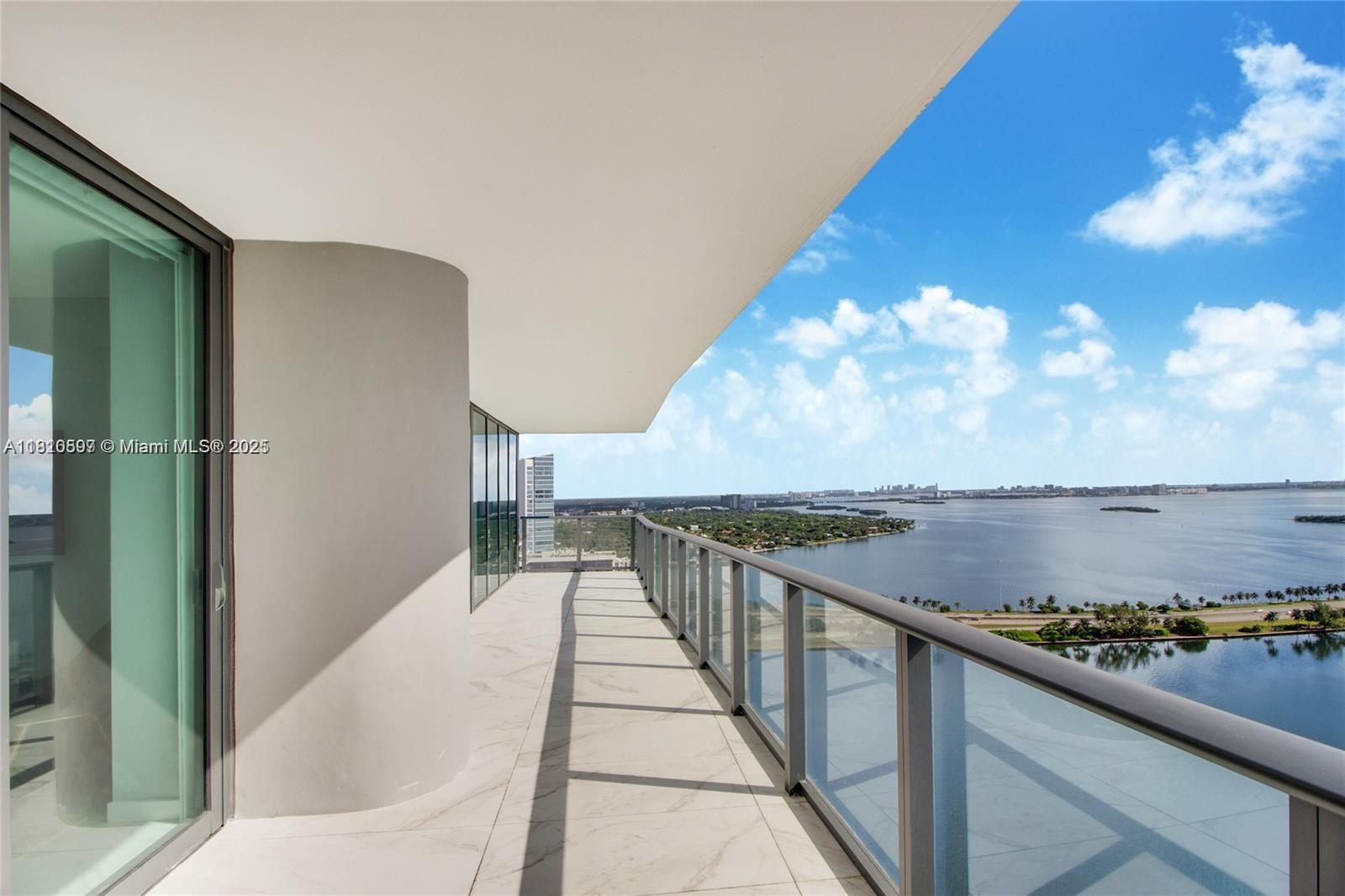 ONE PARAISO CONDO - Residential