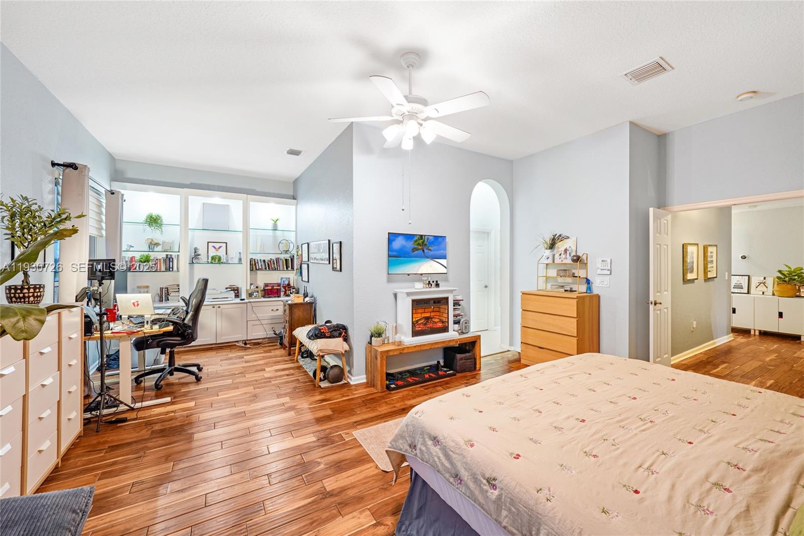 TOWNGATE - Residential