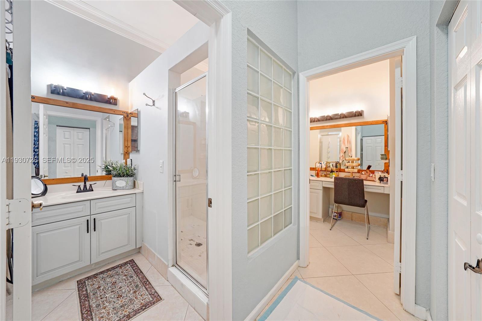 TOWNGATE - Residential