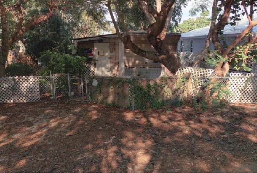 *ROGO Exemption letter in hand* This property offers the flexibility to build your dream home in paradise. Nestled next to a single-level home at the same elevation, the lot provides a consistent and appealing streetscape. Located within walking distance to Florida Keys College, you'll enjoy easy access to local amenities, education, and the vibrant Key Largo lifestyle. Priced to sell, this is your chance to secure a prime piece of real estate and create your forever home in one of the most sought-after communities in the Florida Keys.