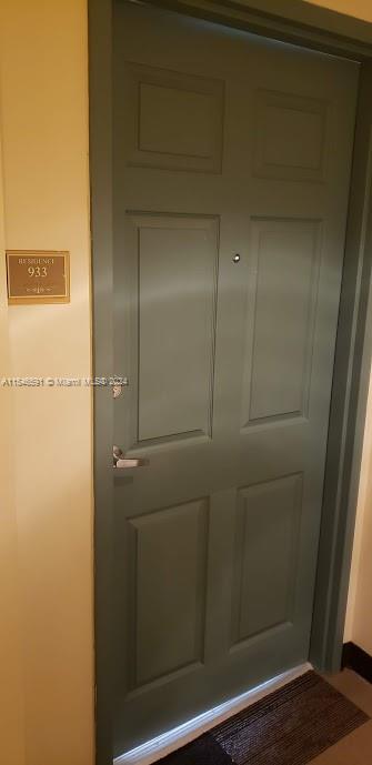 HOLLYWOOD STATION RES CON - Residential Lease