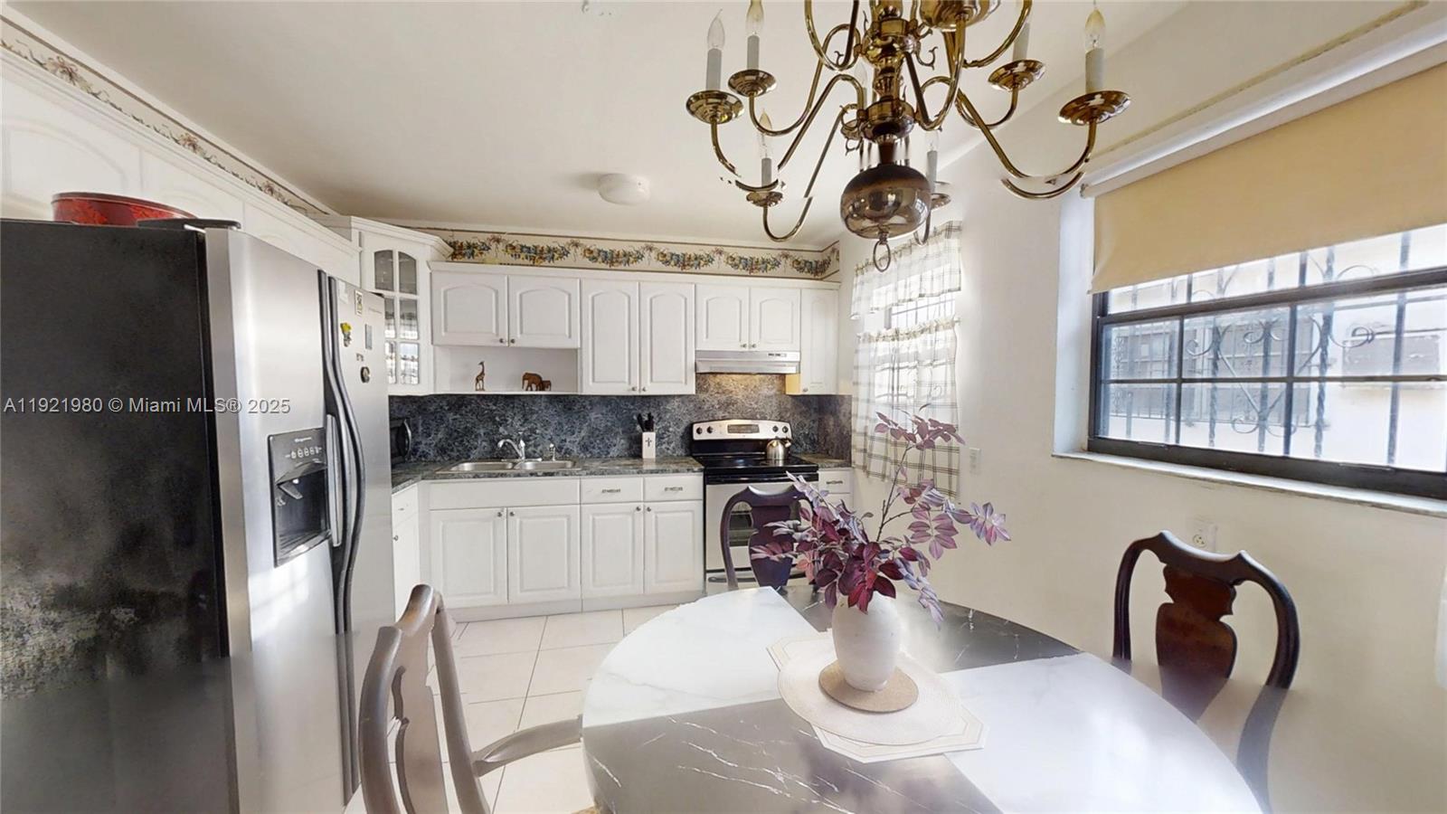 BREEZY HEIGHTS 1ST ADDN - Residential