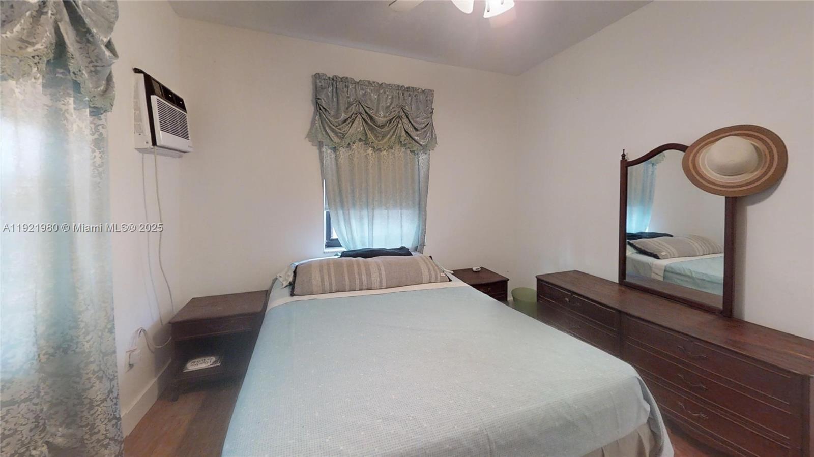 BREEZY HEIGHTS 1ST ADDN - Residential