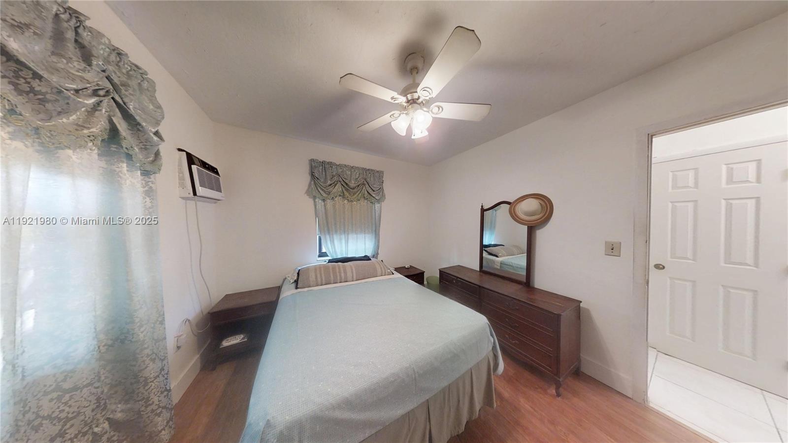 BREEZY HEIGHTS 1ST ADDN - Residential