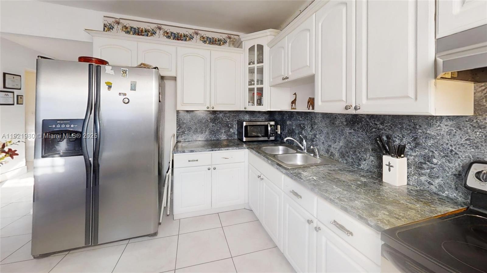 BREEZY HEIGHTS 1ST ADDN - Residential