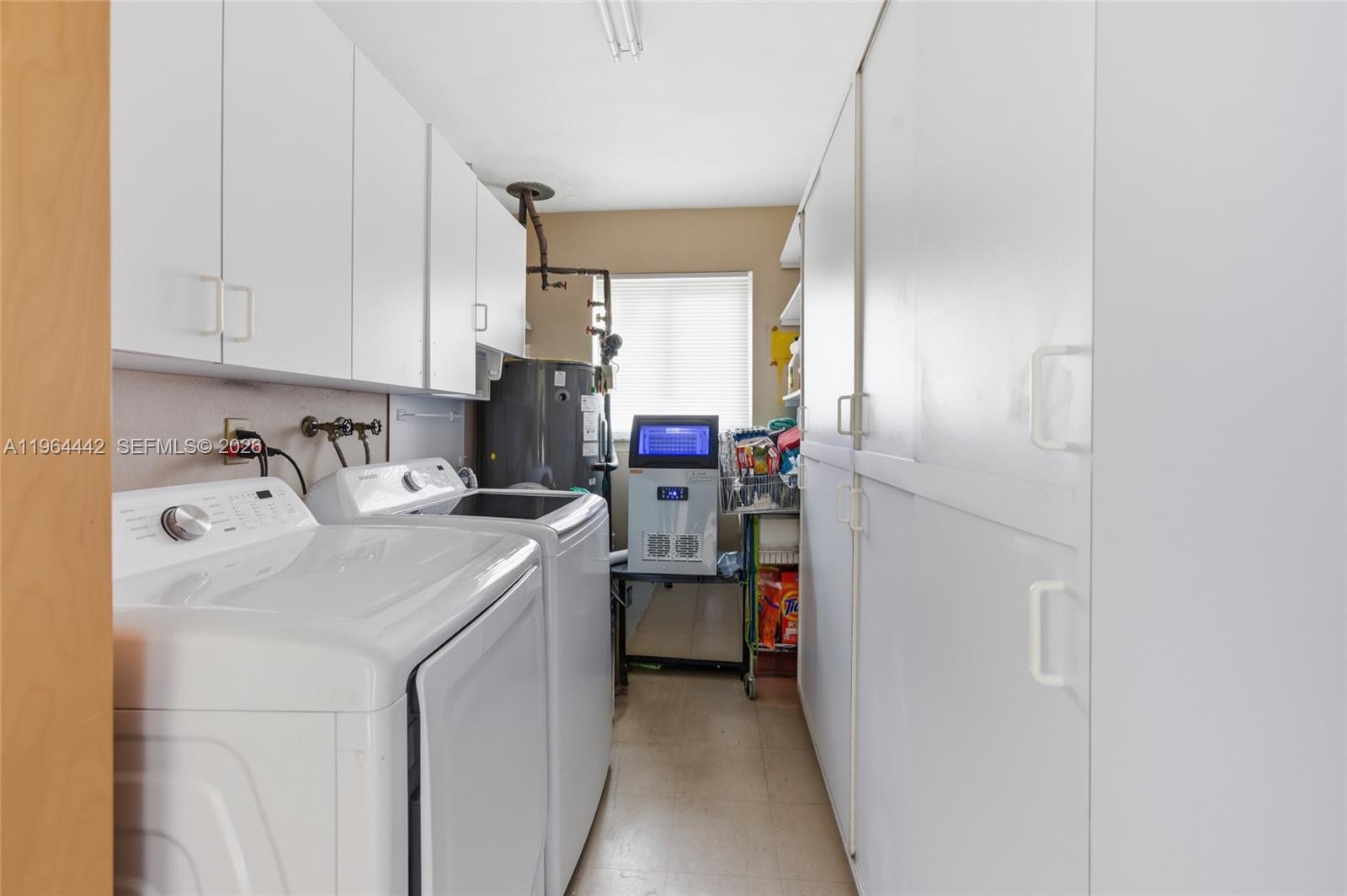 MIRROR LAKE ESTATES SEC F - Residential