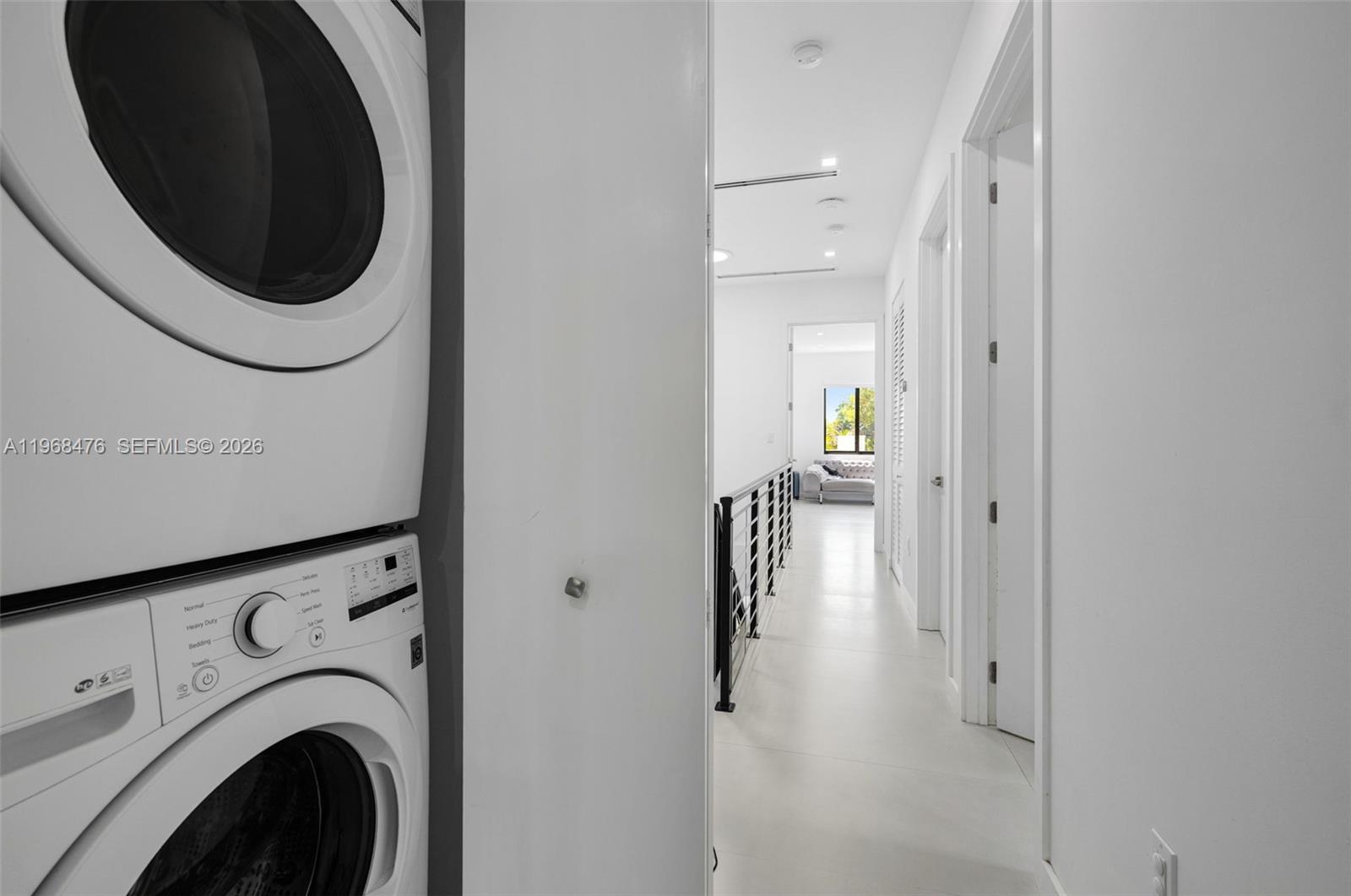 HOLLEMAN PARK PB 8-23 - Residential Lease