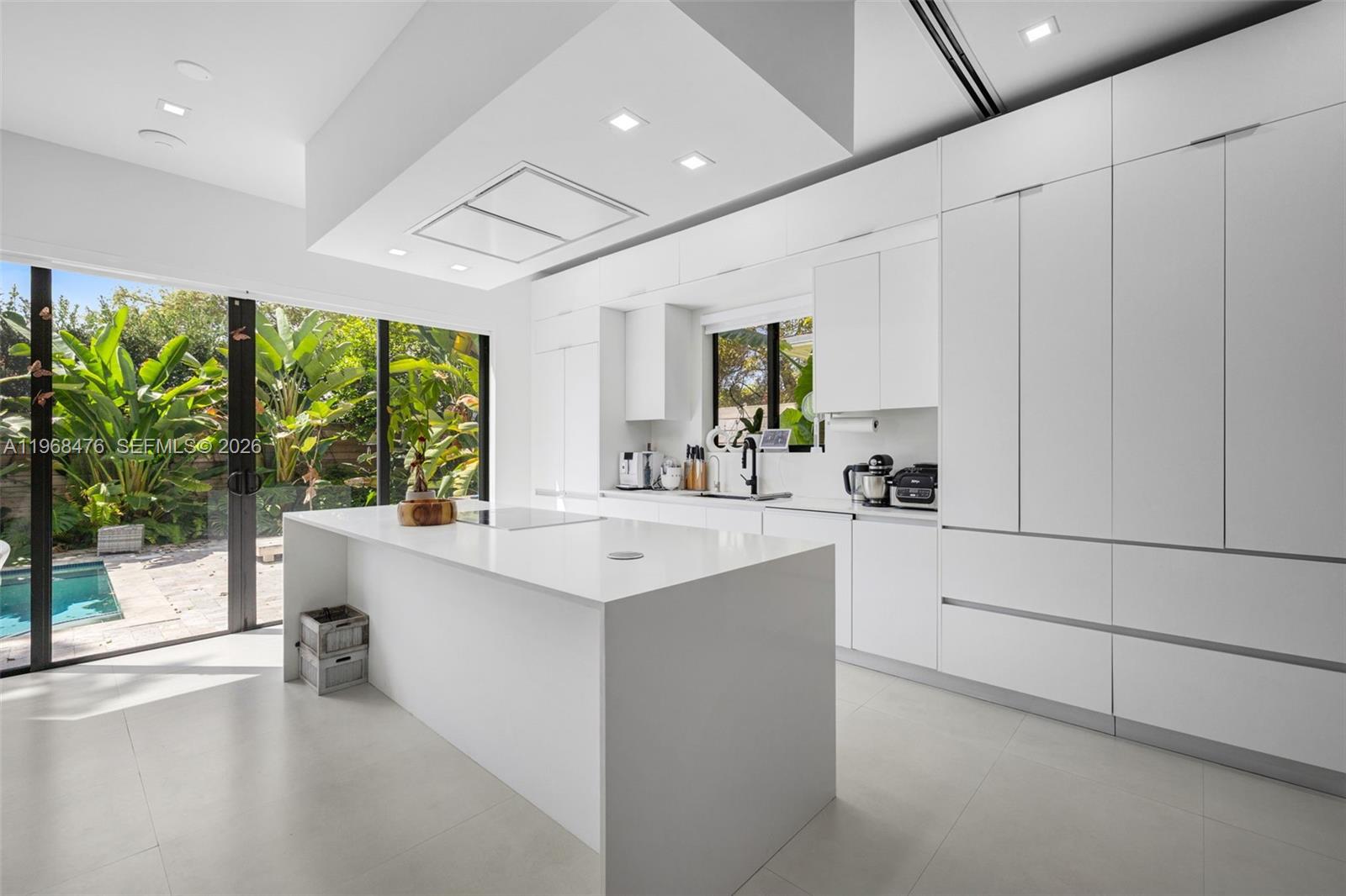 HOLLEMAN PARK PB 8-23 - Residential Lease