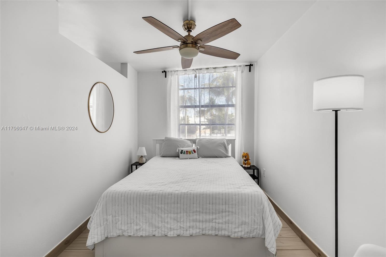 HAMPTON ON WASHINGTON AV - Residential