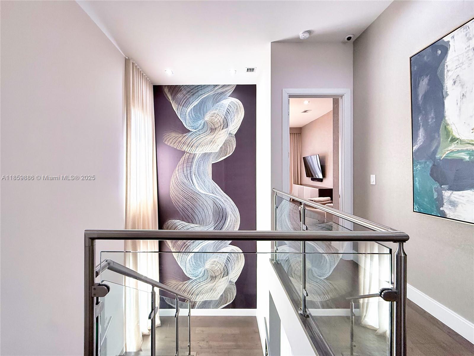 DOWNTOWN DORAL SOUTH PHAS - Residential