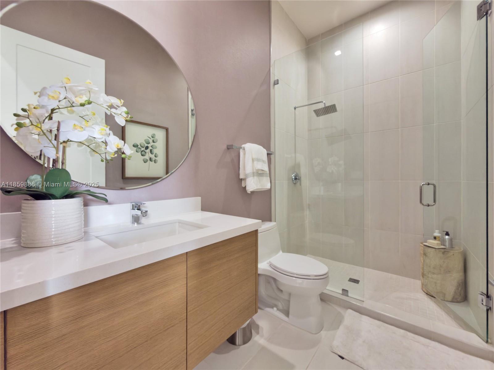 DOWNTOWN DORAL SOUTH PHAS - Residential