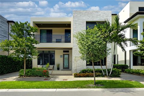 8162 NW 48th Ter Doral FL 33166