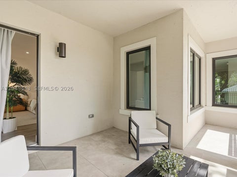 Tiny photo for 3439 N Brookfield Cir N, Hollywood, FL 33312 (MLS # A12045443)