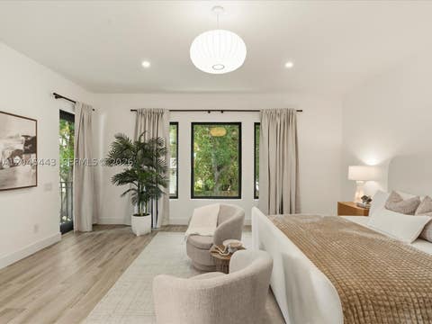 Tiny photo for 3439 N Brookfield Cir N, Hollywood, FL 33312 (MLS # A12045443)