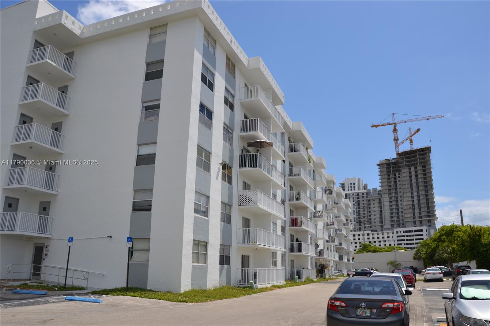 Rental Property at 16465 Ne 22nd Ave 110, North Miami Beach, Miami-Dade County, Florida - Bedrooms: 1 
Bathrooms: 1  - $2,000 MO.