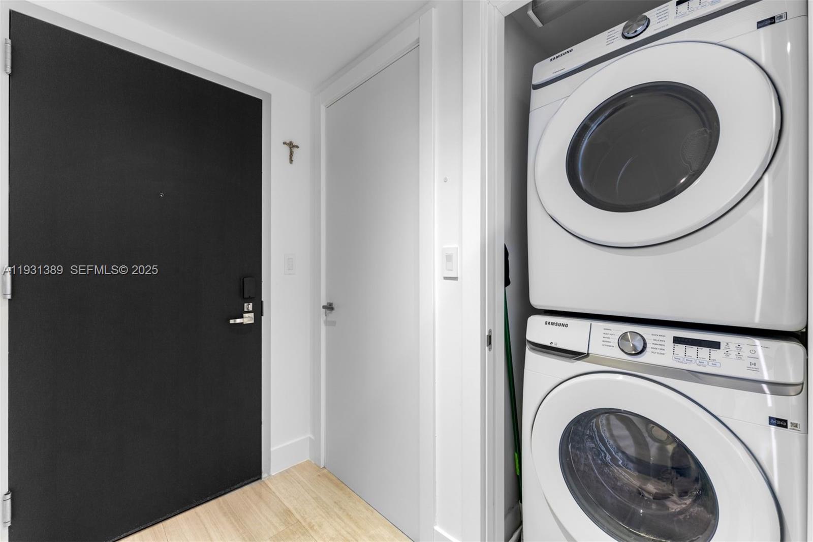 ECHO BRICKELL CONDO - Residential