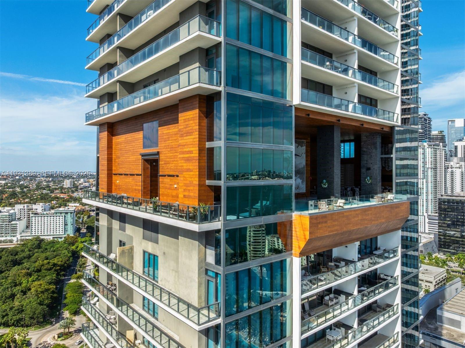 ECHO BRICKELL CONDO - Residential