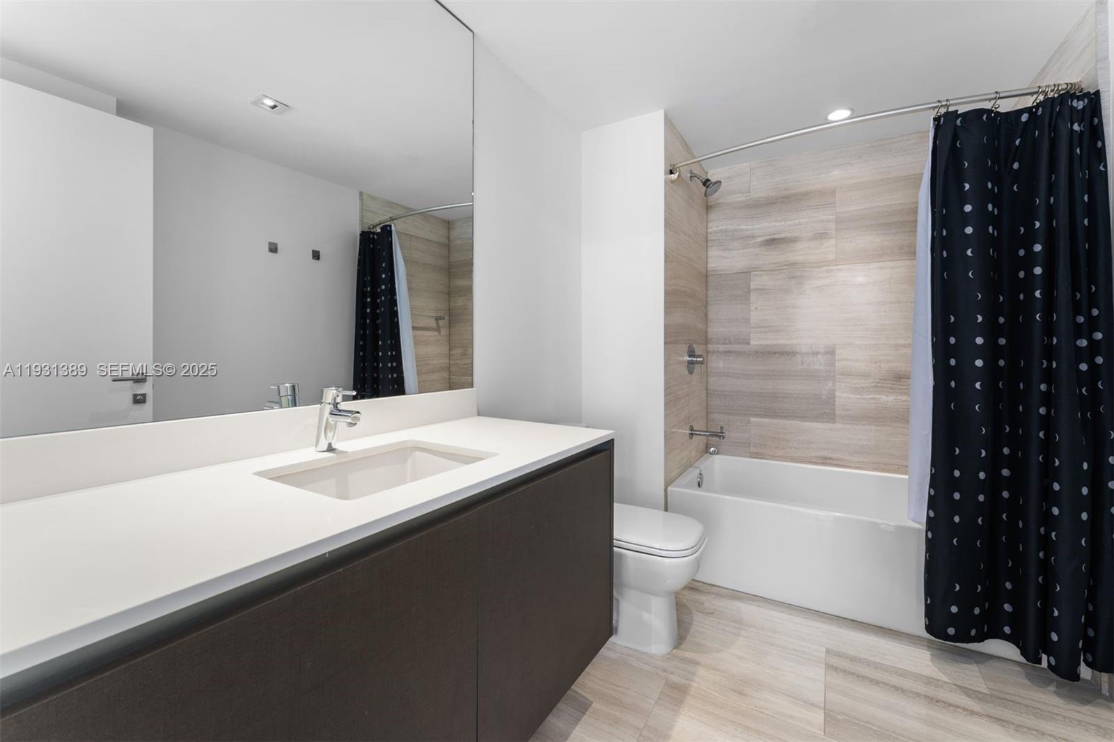 ECHO BRICKELL CONDO - Residential