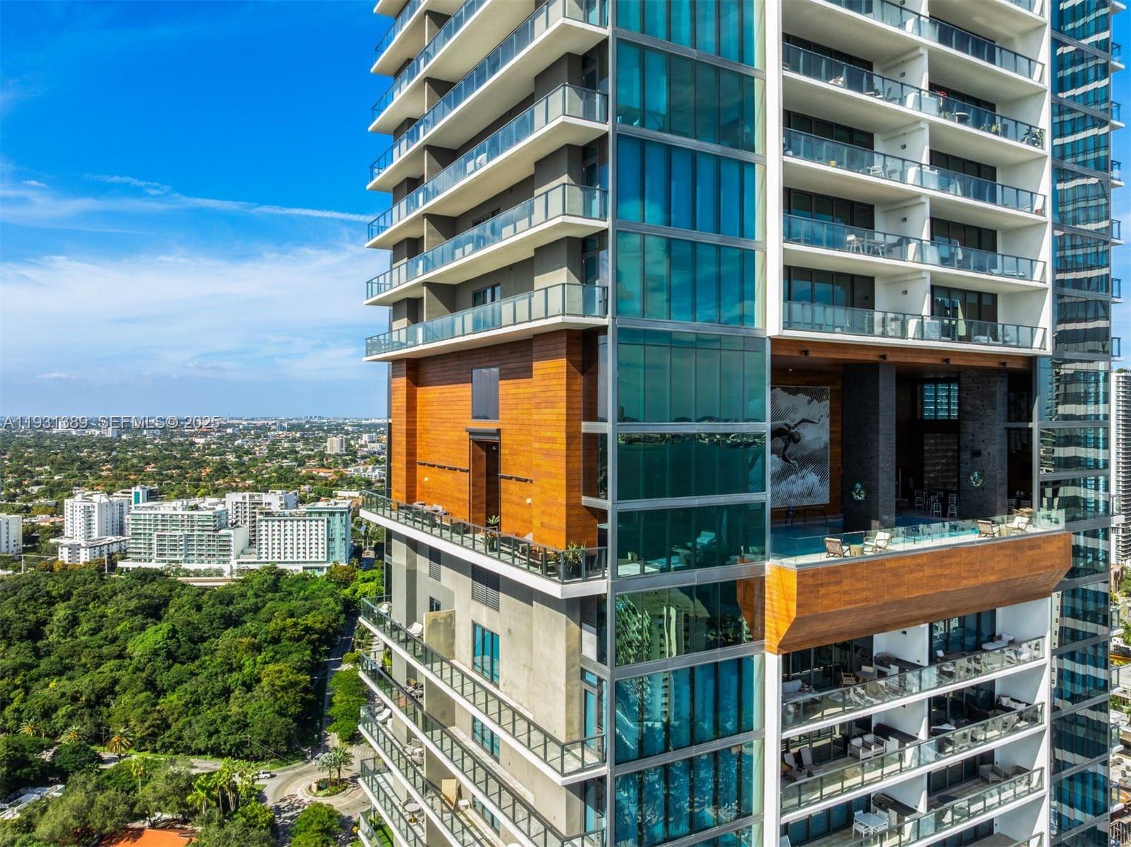 ECHO BRICKELL CONDO - Residential