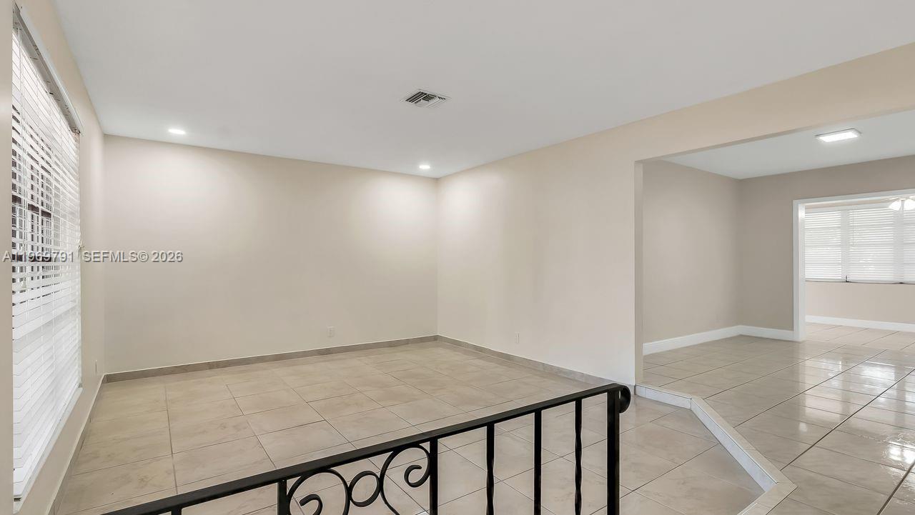 HOLLYWOOD HILLS 1965 - Residential