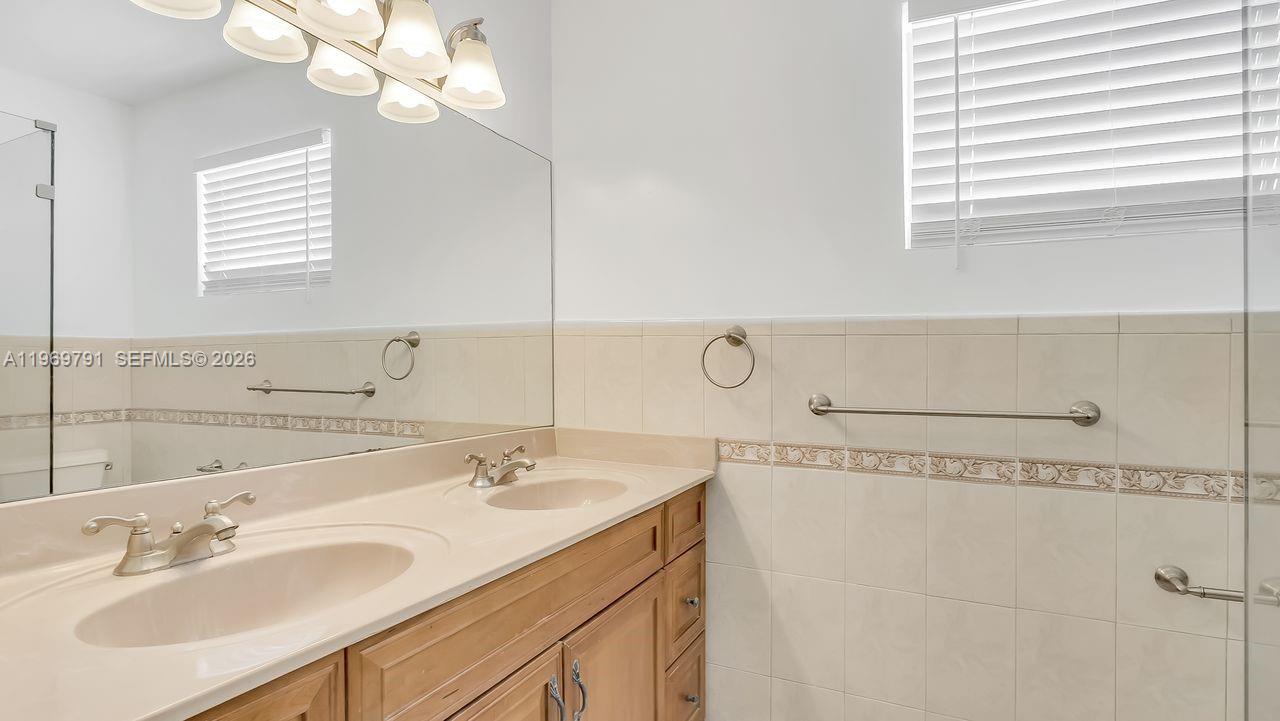 HOLLYWOOD HILLS 1965 - Residential