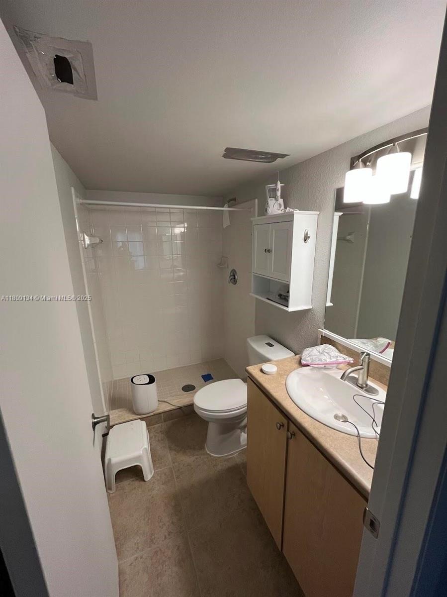 VISCONTI CONDO - Residential