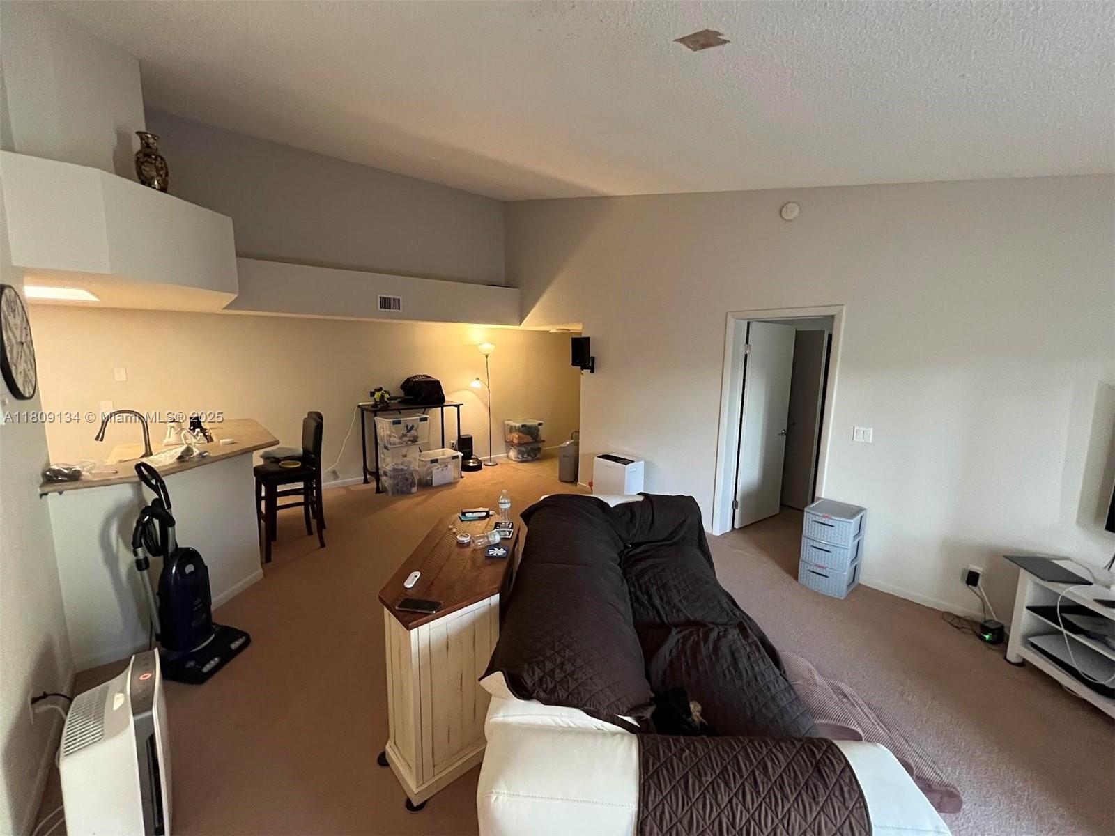 VISCONTI CONDO - Residential
