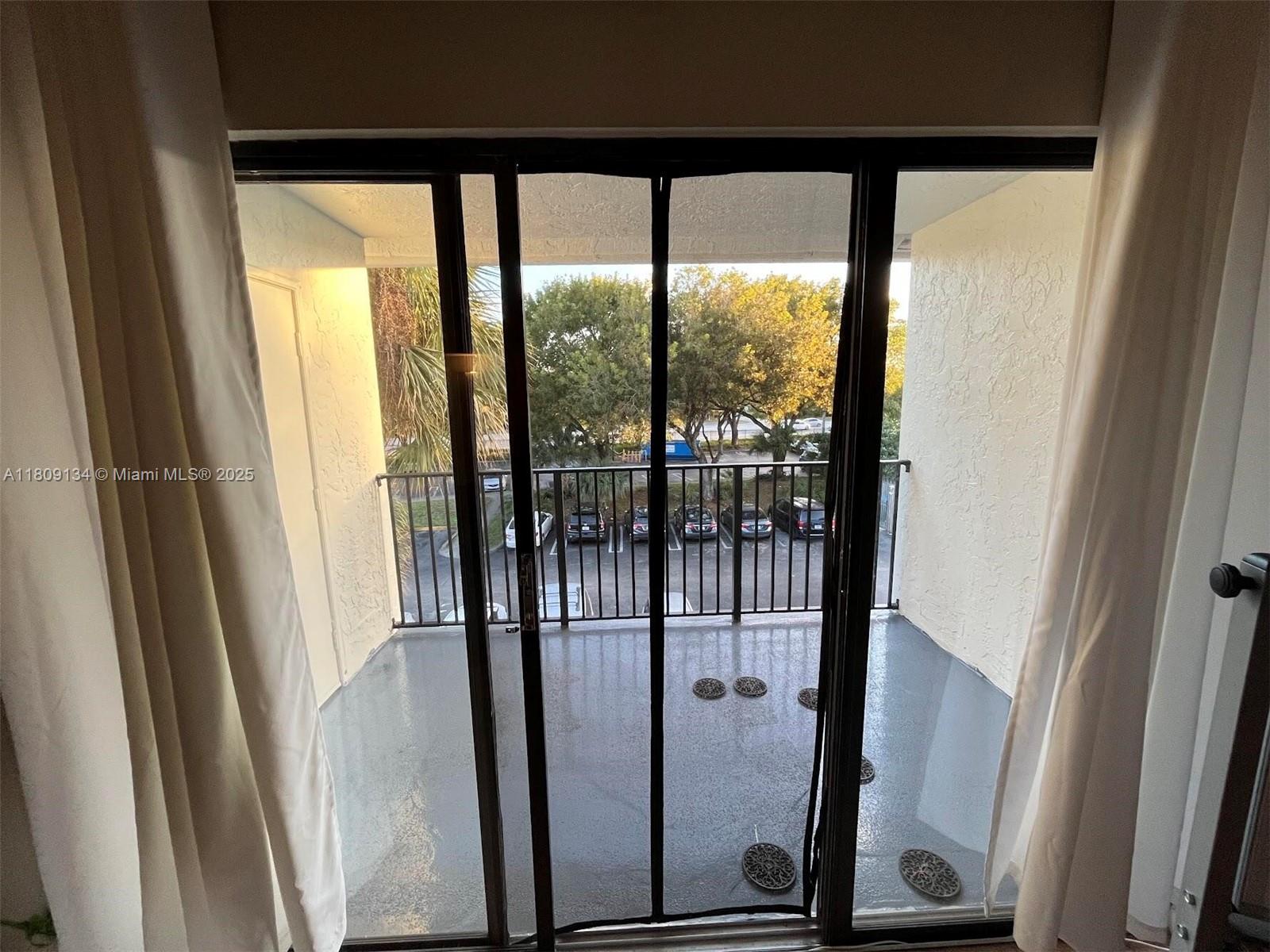 VISCONTI CONDO - Residential
