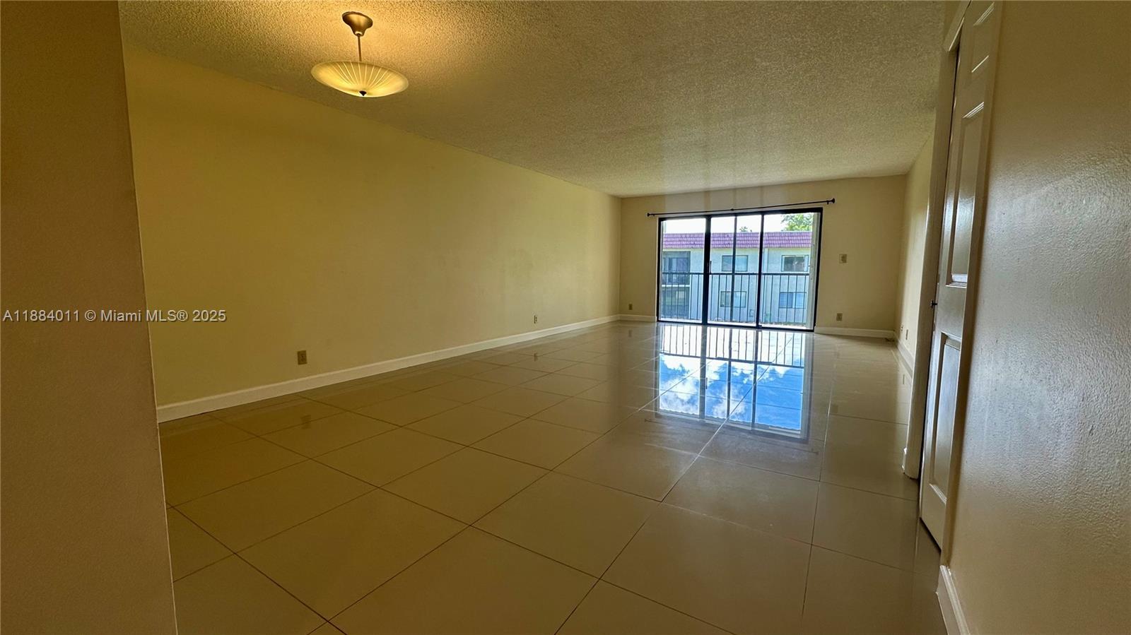 SADDLE CLUB GARDEN APTS A - Residential Lease