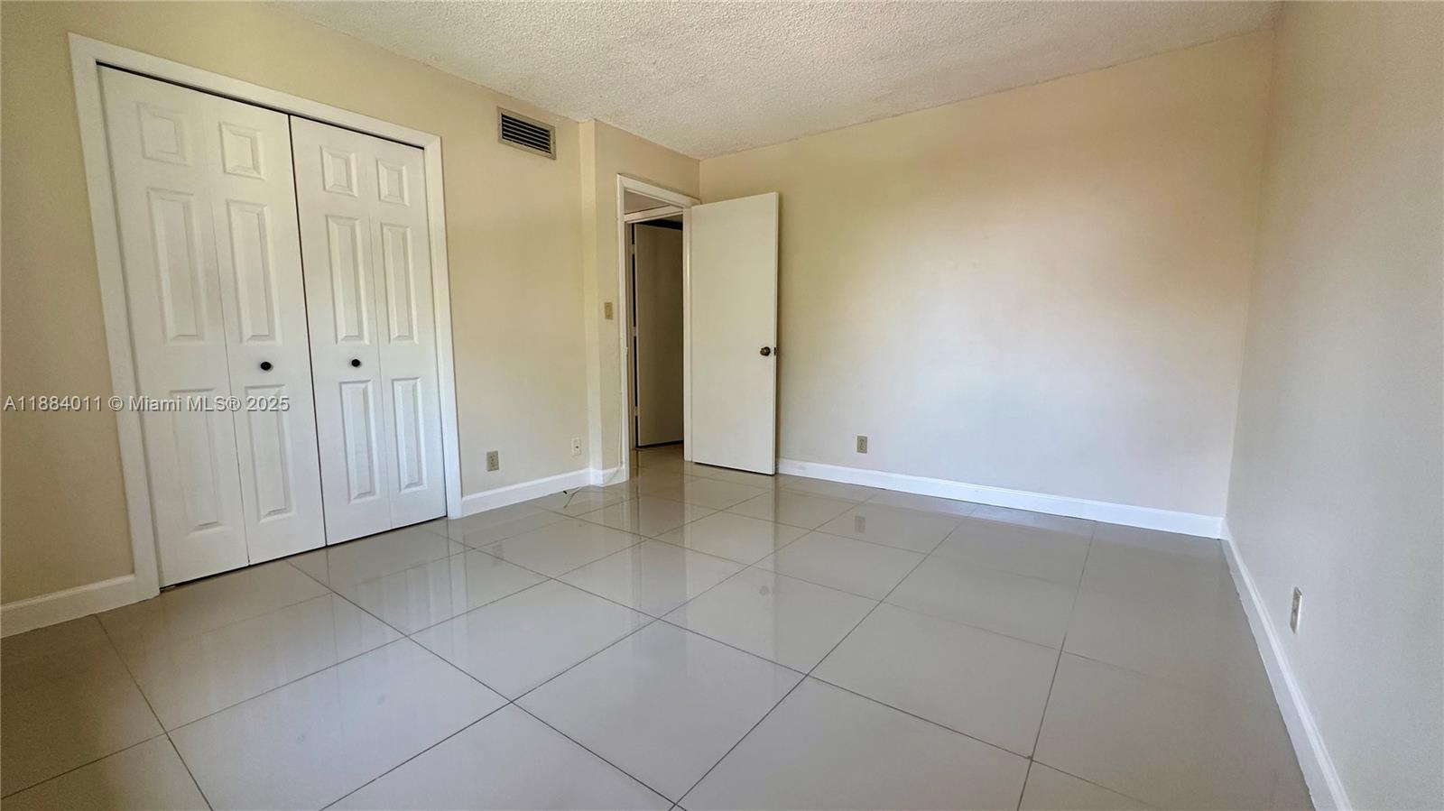 SADDLE CLUB GARDEN APTS A - Residential Lease