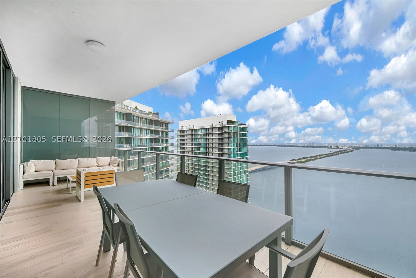 View photos, virtual tours, details... 480 NE 31st St 4705