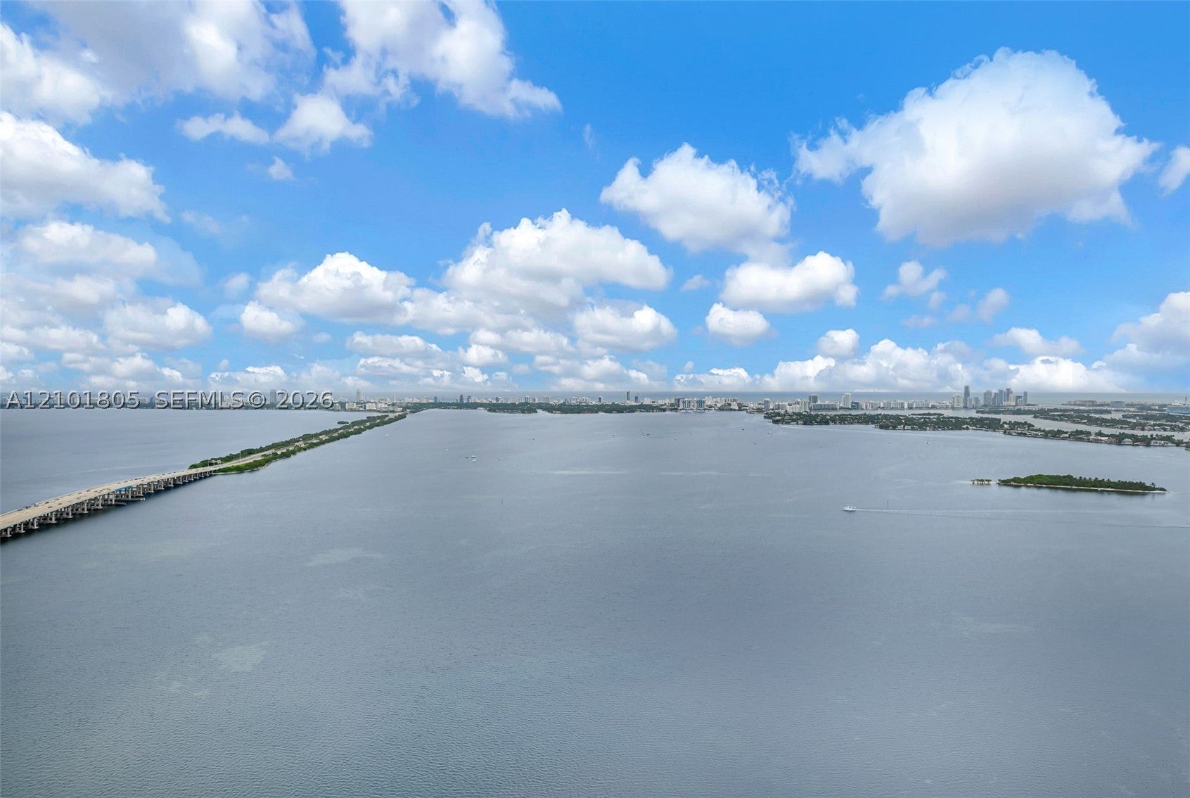 View photos, virtual tours, details... 480 NE 31st St 4705