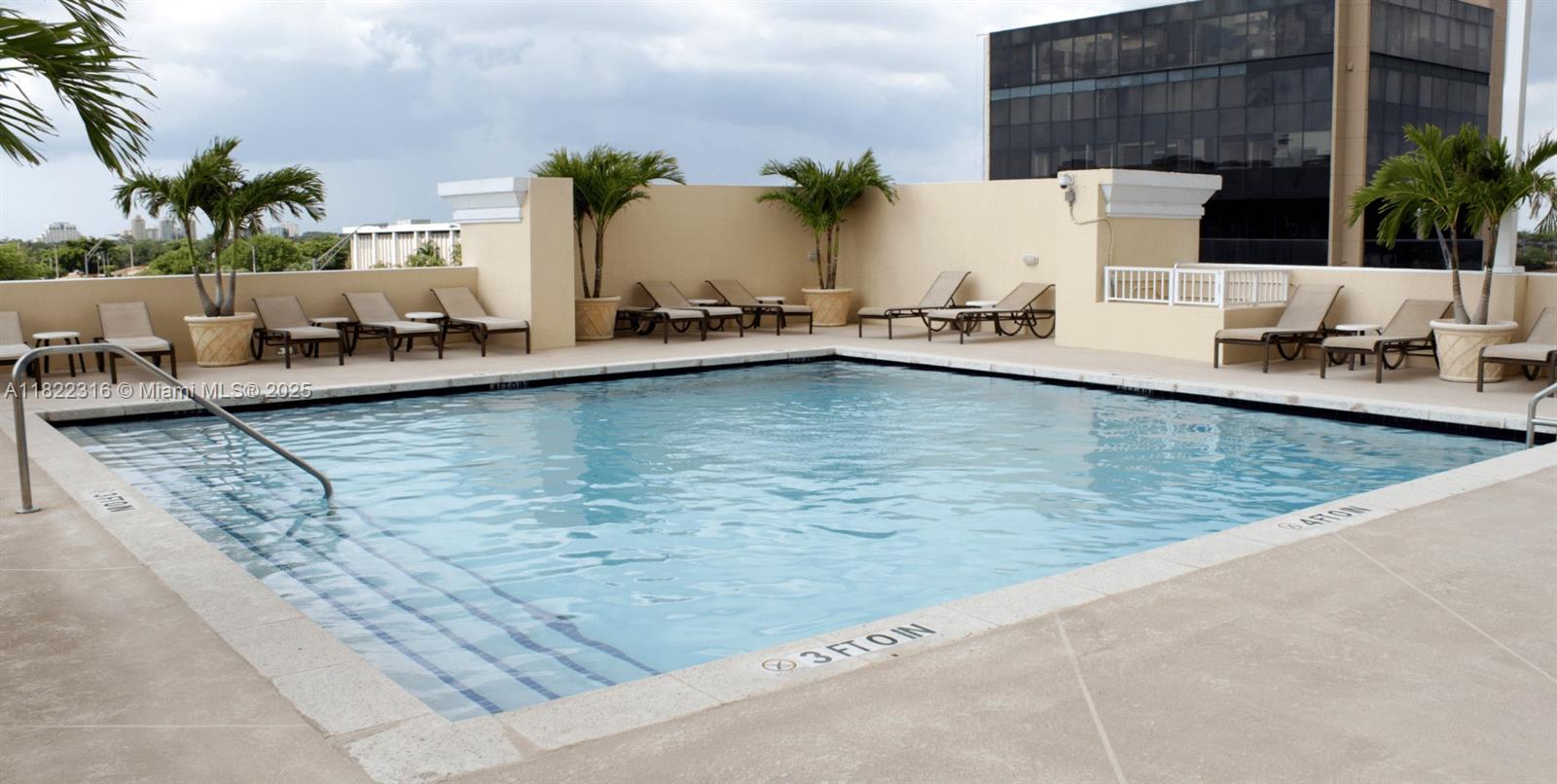 MEDITERRANEA CONDO - Residential