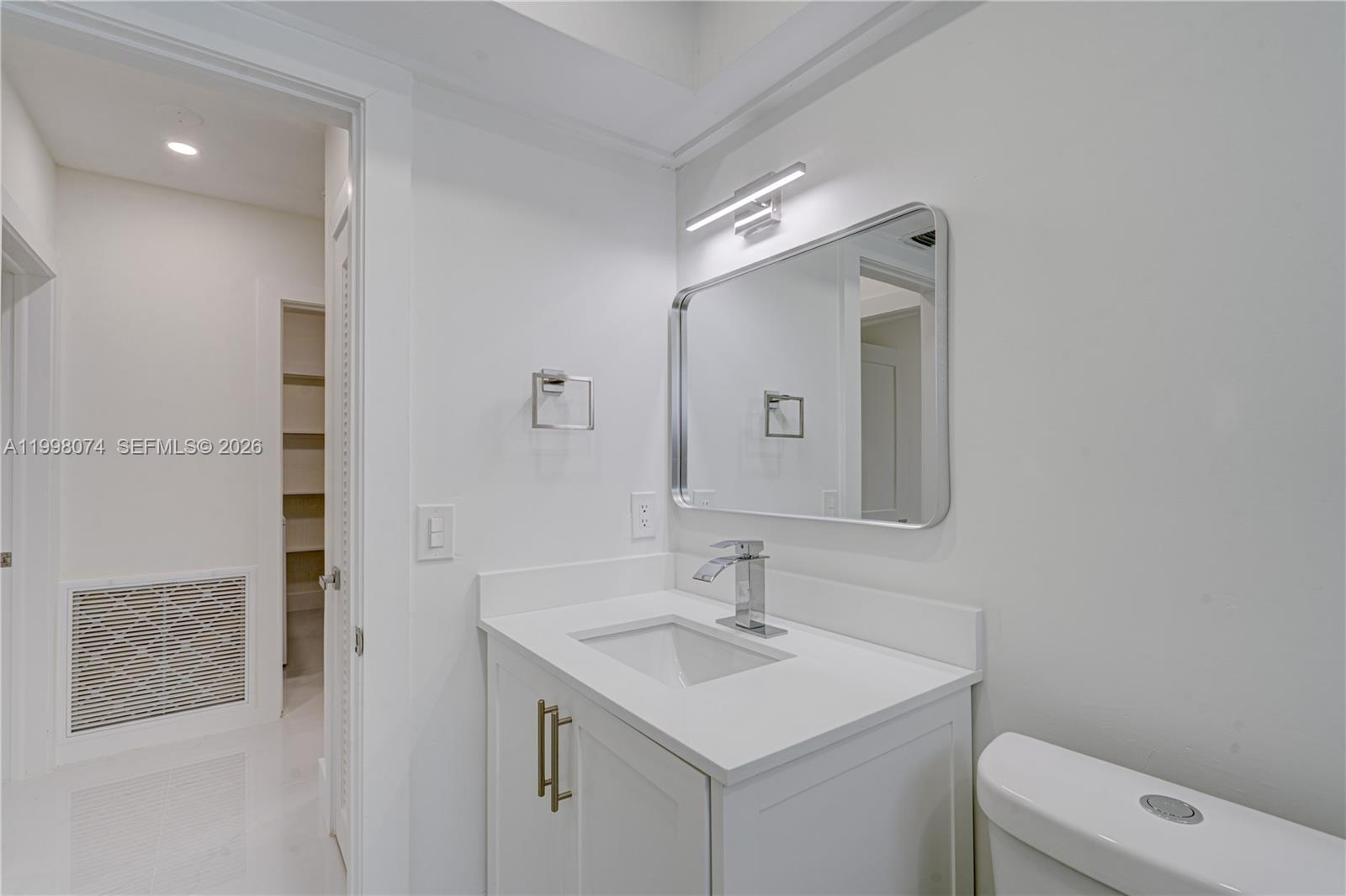 PALMETTO DUPLEXES - Residential Lease