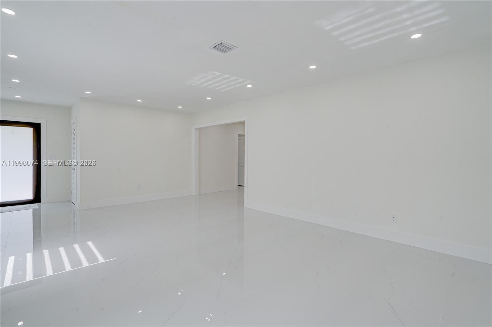 PALMETTO DUPLEXES - Residential Lease