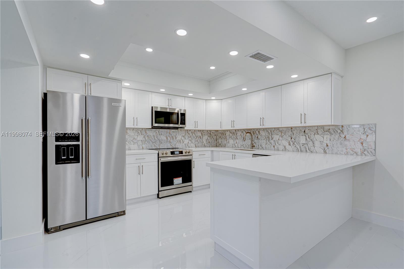 PALMETTO DUPLEXES - Residential Lease