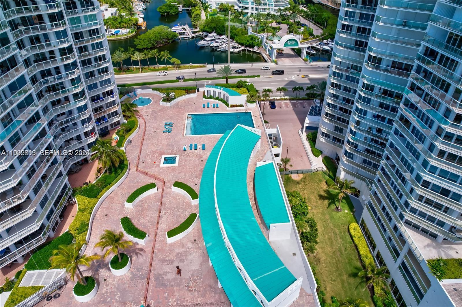 OCEANIA I CONDO - Residential