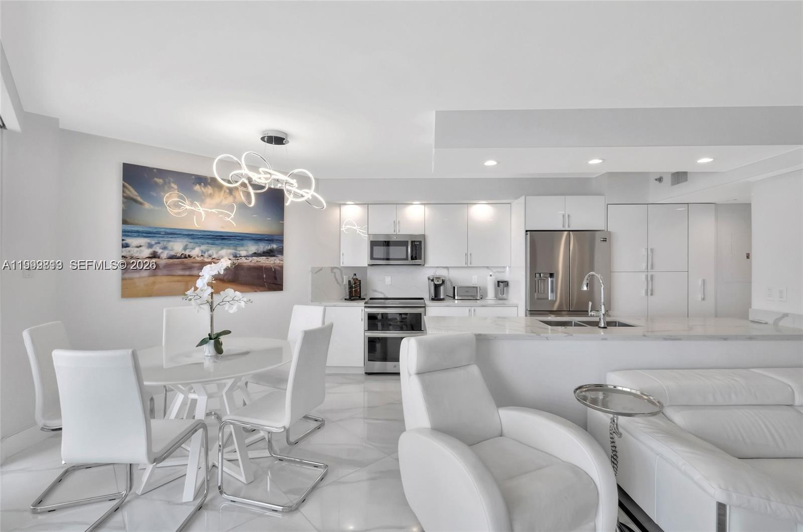 OCEANIA I CONDO - Residential