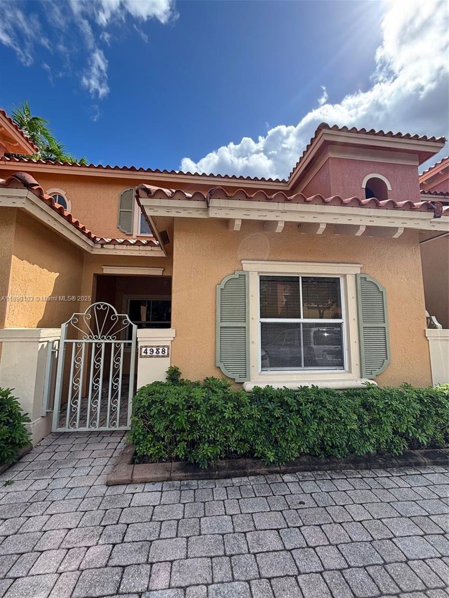 EASY TO SHOW! Come see this beautiful canalfront 3BR/3BA at Villas at Harbor Isles Community! Enjoy a morning cup of coffee or afternoon unwind, overlooking the water in your private patio! This unit features a complete 1BR/1FB on the 1st floor for an office, guests, teens or elderly. Updated Kitchen, SS appliances, pantry, laundry closet w/ dryer & NEW washer. Primary & 2nd BR w/ private ensuite bathrooms on 2nd level. Storm shutter panels. 1 Assigned Spot, ample Guest parking. 24/7 sec gated entry & security patrol. Excellent resort style pool/spa & (2) kids playgrounds' on site. Community is located across the street from Tri-Rail station, Bass Pro Shops & bus stop, 2 min to I-95, 5 min. to Dania Pointe & Oakwood Plaza, 10 min to beach, Airport, Downtown Fort Lauderdale & Las Olas.