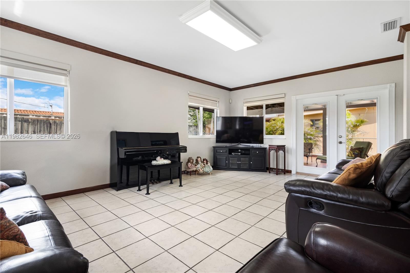 PALM SPRINGS SEC 4 - 5TH - Residential