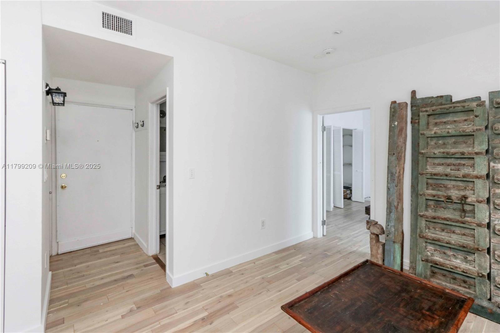 737 Jefferson Ave 101