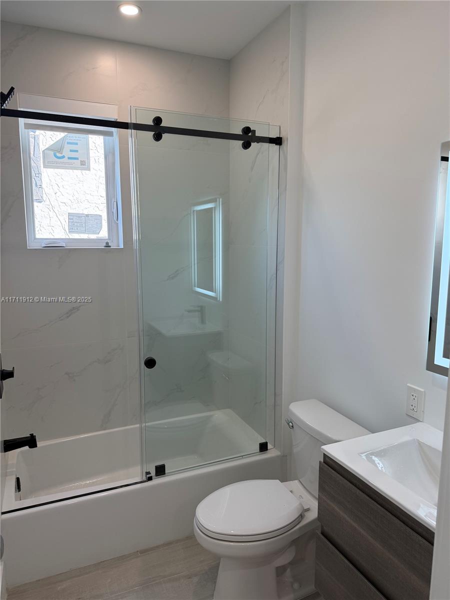 HALLANDALE PARK - Residential Income