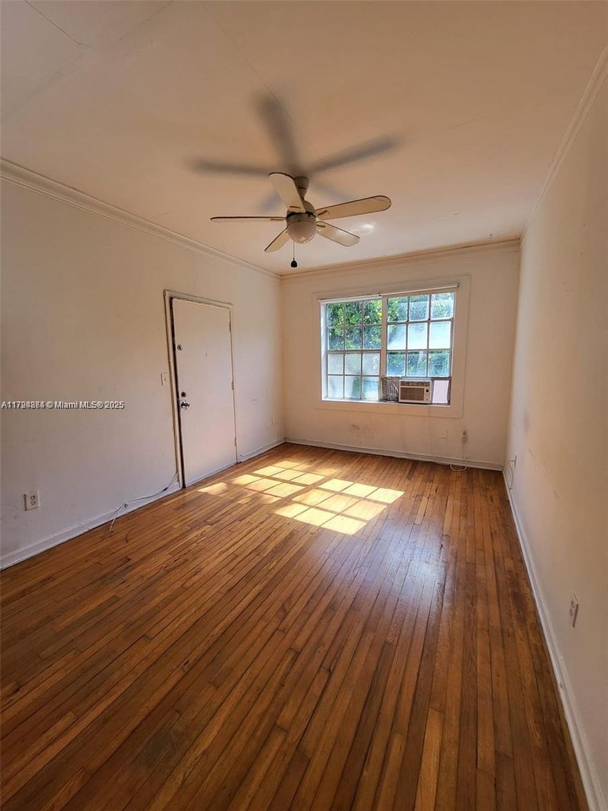 Best Unit in the Patricia Condo. Front Unit 1 bed/1 bath, located on the last floor in an original Art Deco landmark building. Only a few steps from the beach and Flaming Park. Access to the great schools including South Beach elementary in south of fifth. The kitchen is in process of being upgraded therefore will look a bit different from the pictures.