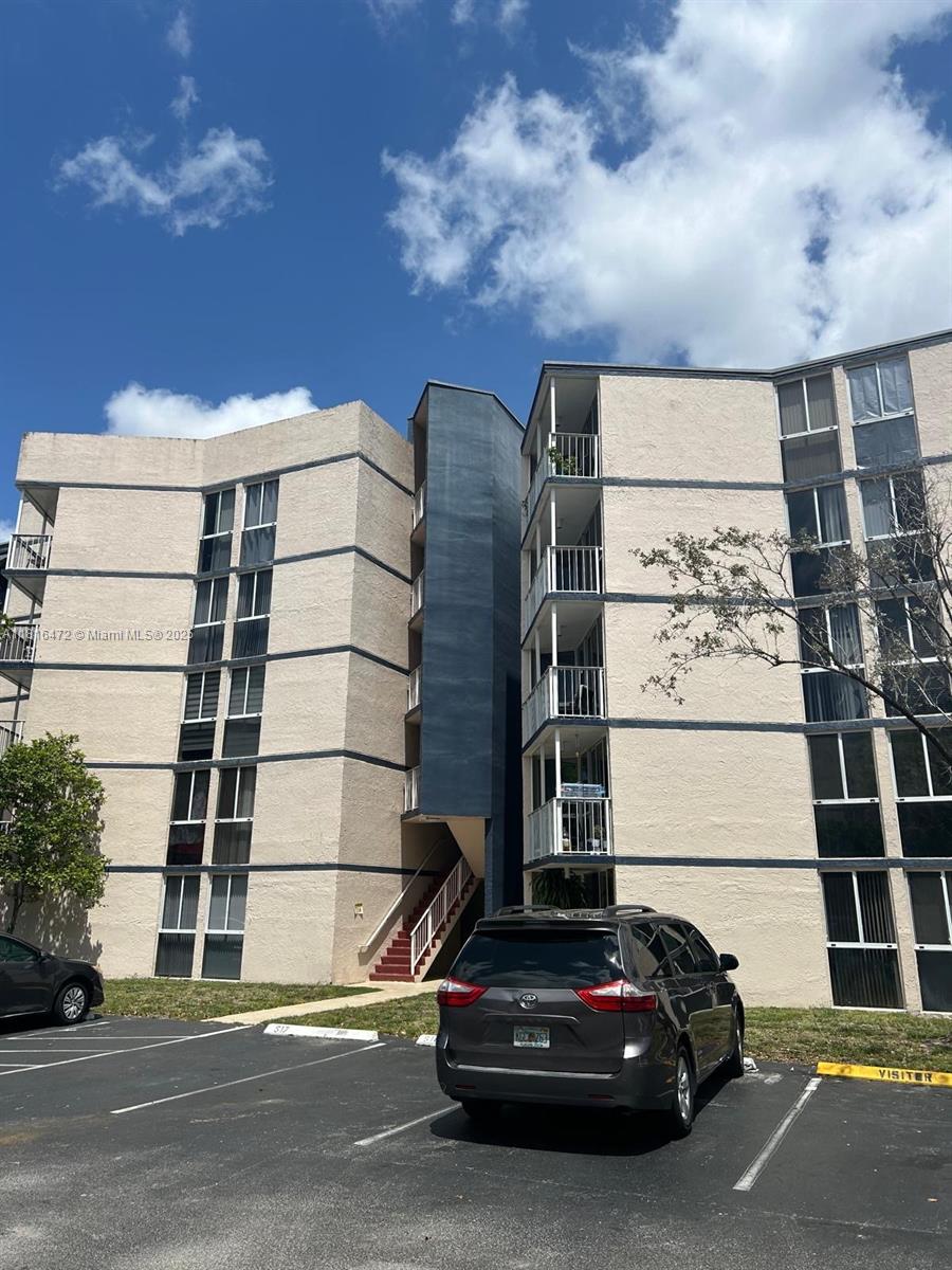 6955 Nw 186th St F505, Hialeah, Miami-Dade County, Florida - 2 Bedrooms  
2 Bathrooms - 