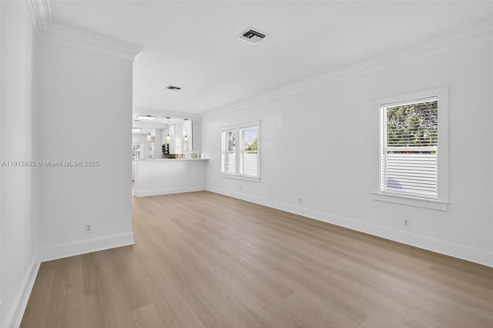 LAKE WORTH TOWN OF - Residential Lease